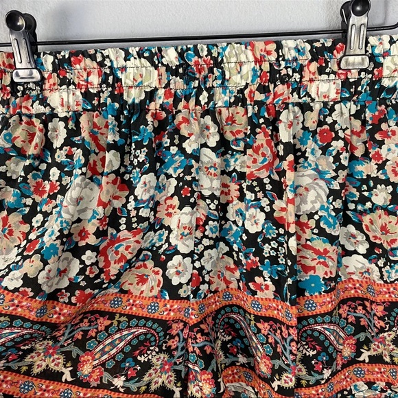 Tolani Shorts S Pink Red Black Paisley Print Elastic Waist Silk - Picture 3 of 7